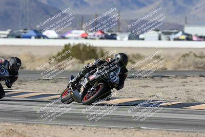 media/Dec-07-2025-CVMA (Sun) [[3e7d2de5dc]]/Race 7-Formula Lightweight Twins Shootout/